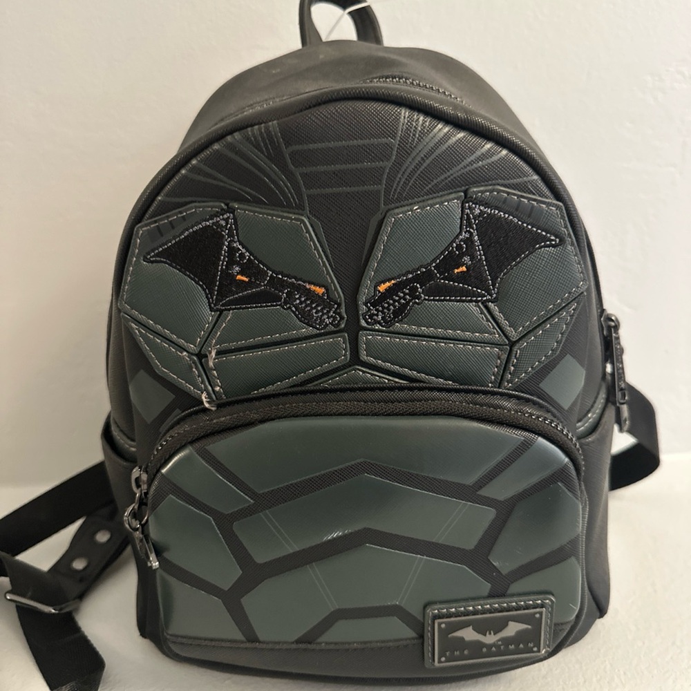 Batman Themed Black and Green Men's Backpack loungefly